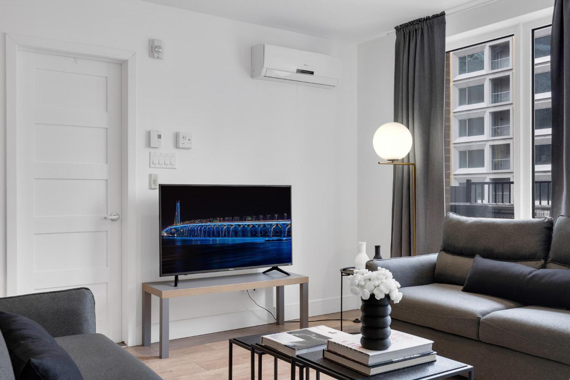 Aparthotel Liv Mtl Downtown Montreal Exterior foto